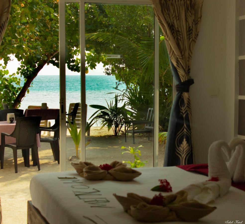 Crown Beach Hotel-Private Bikini Beach Dhiffushi Eksteriør billede