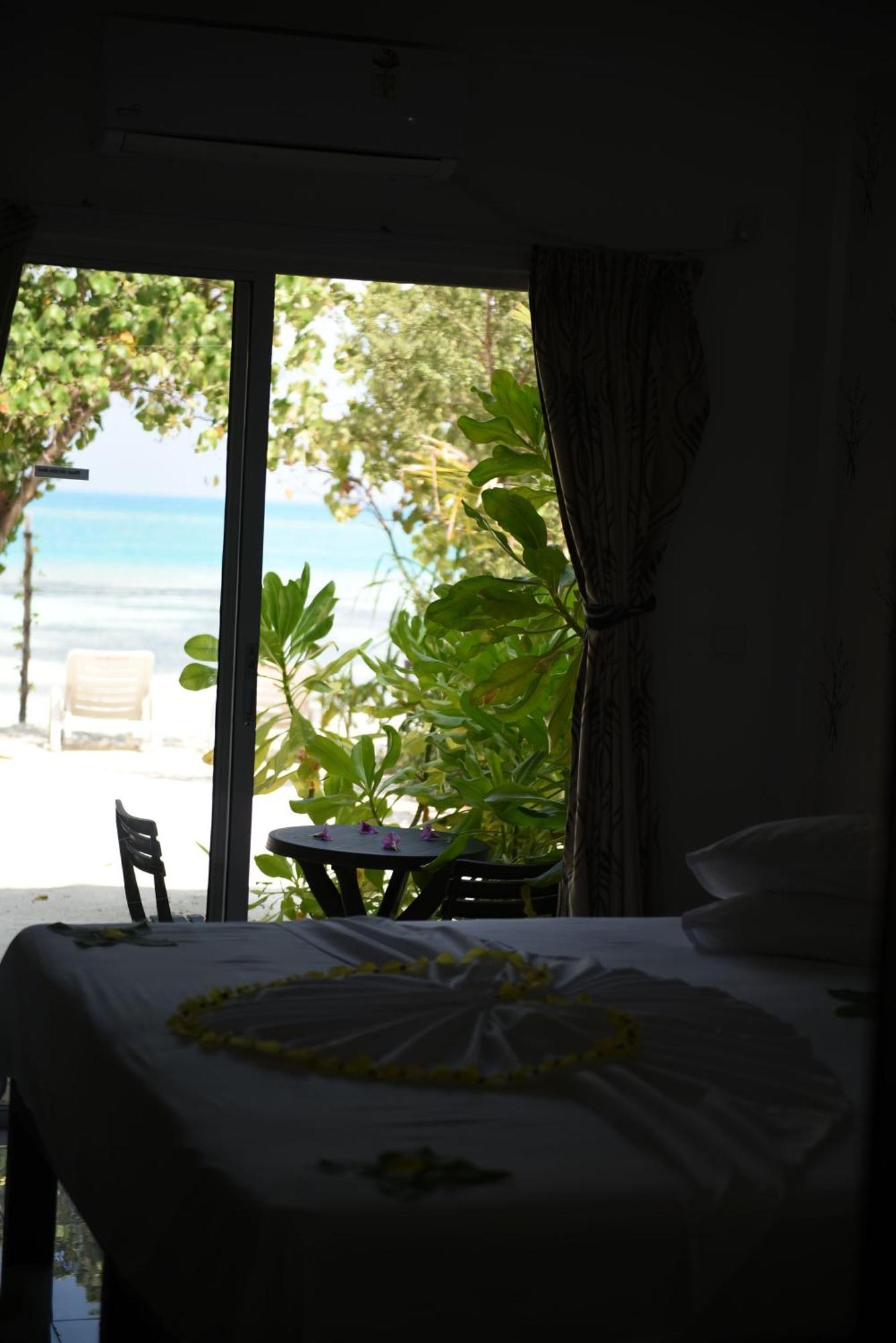 Crown Beach Hotel-Private Bikini Beach Dhiffushi Værelse billede