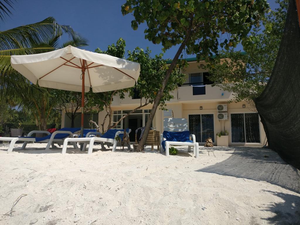 Crown Beach Hotel-Private Bikini Beach Dhiffushi Eksteriør billede