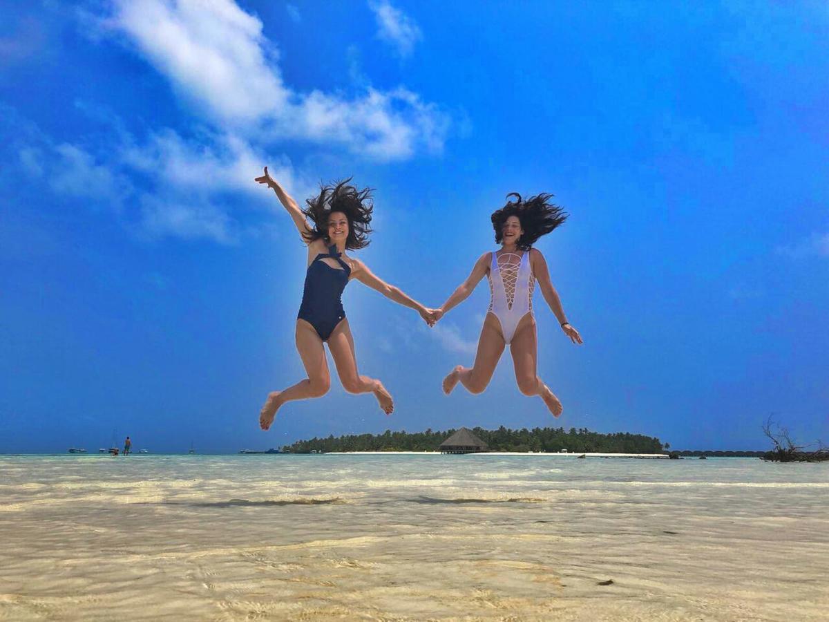 Crown Beach Hotel-Private Bikini Beach Dhiffushi Eksteriør billede